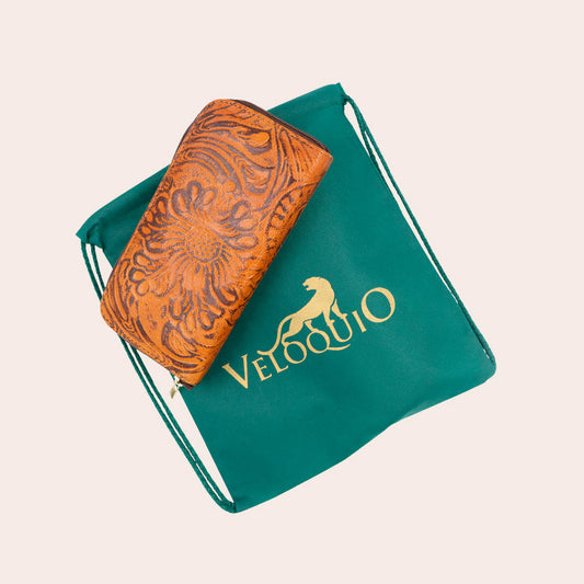 Cartera cincelada Sol